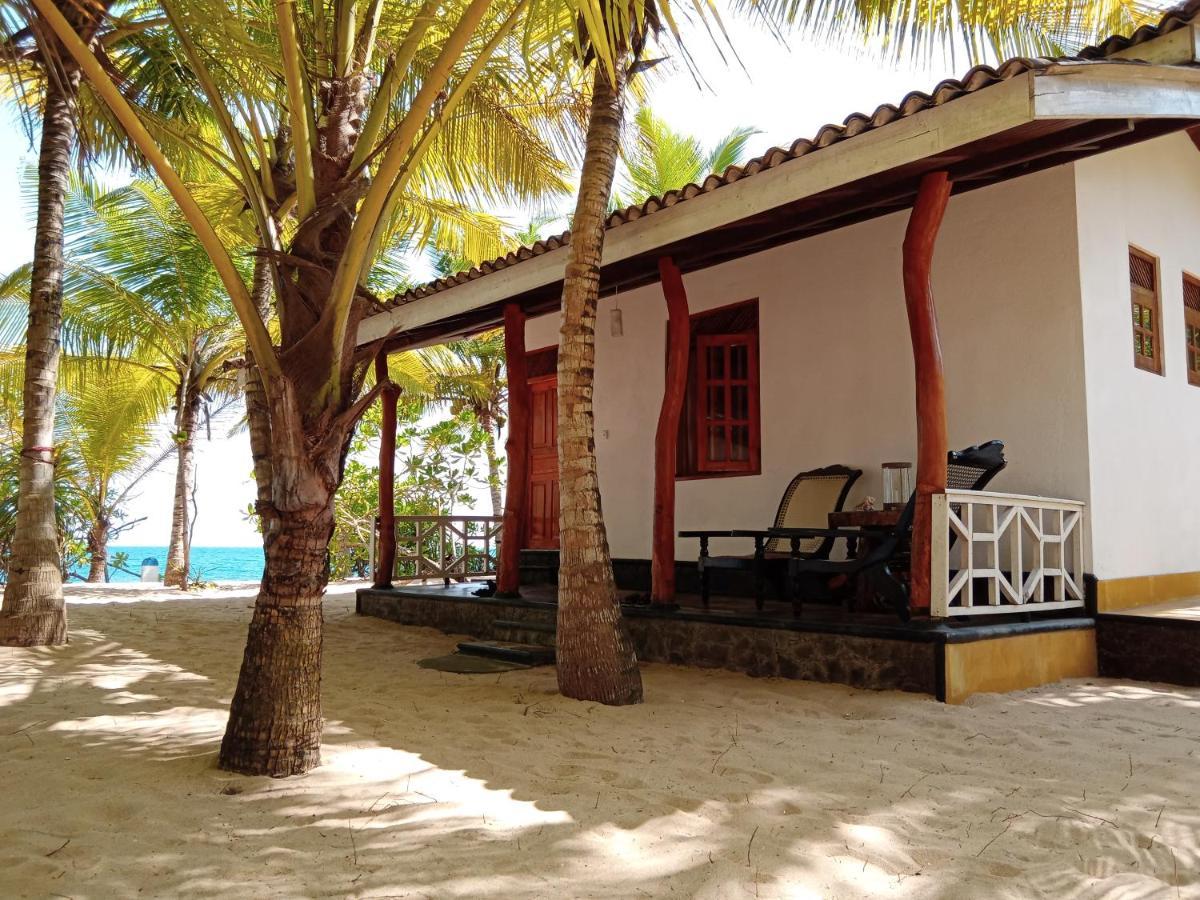 Ibisbird Beach Bungalows, Sport, Spa And Restaurant Tangalle Exteriör bild