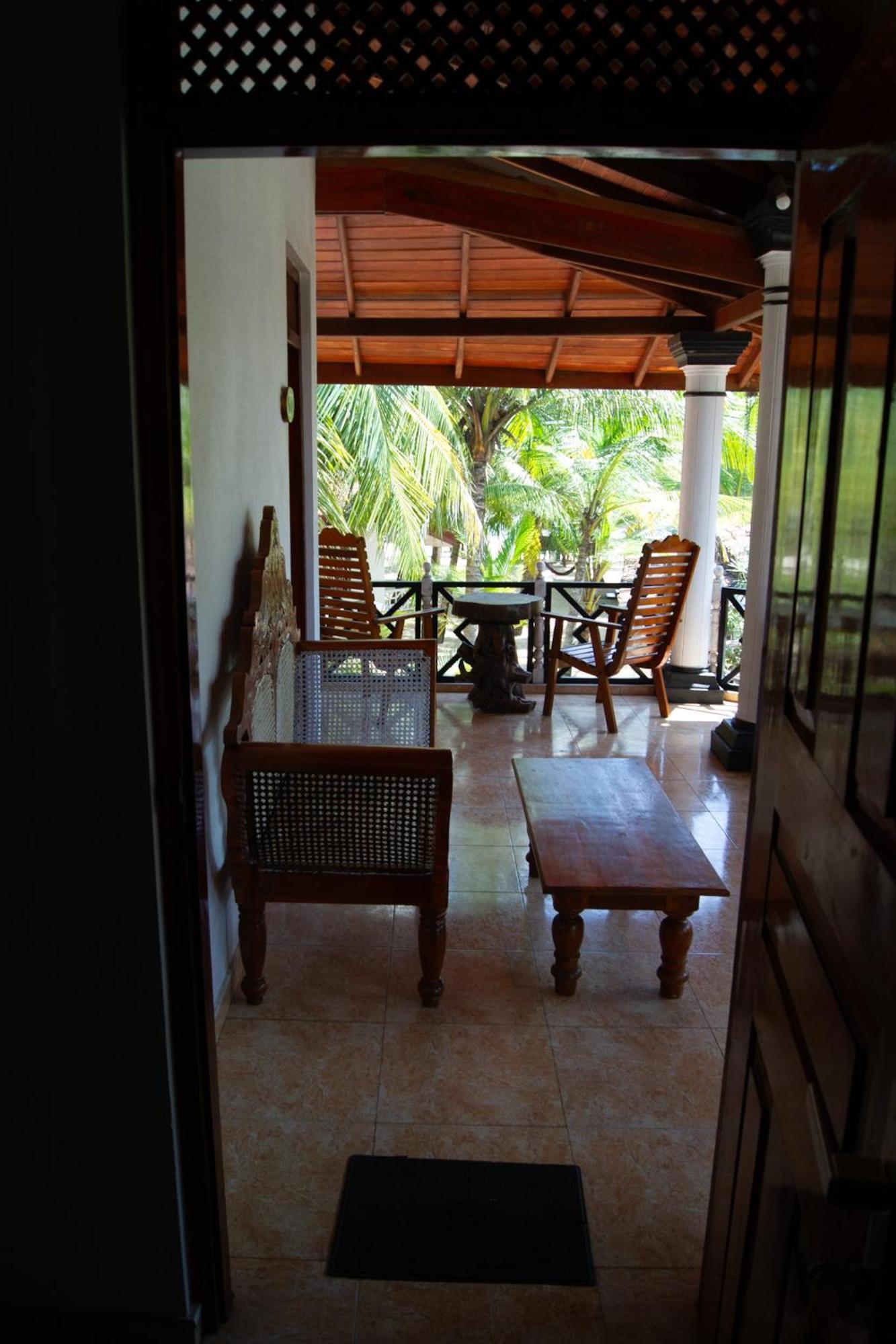 Ibisbird Beach Bungalows, Sport, Spa And Restaurant Tangalle Exteriör bild