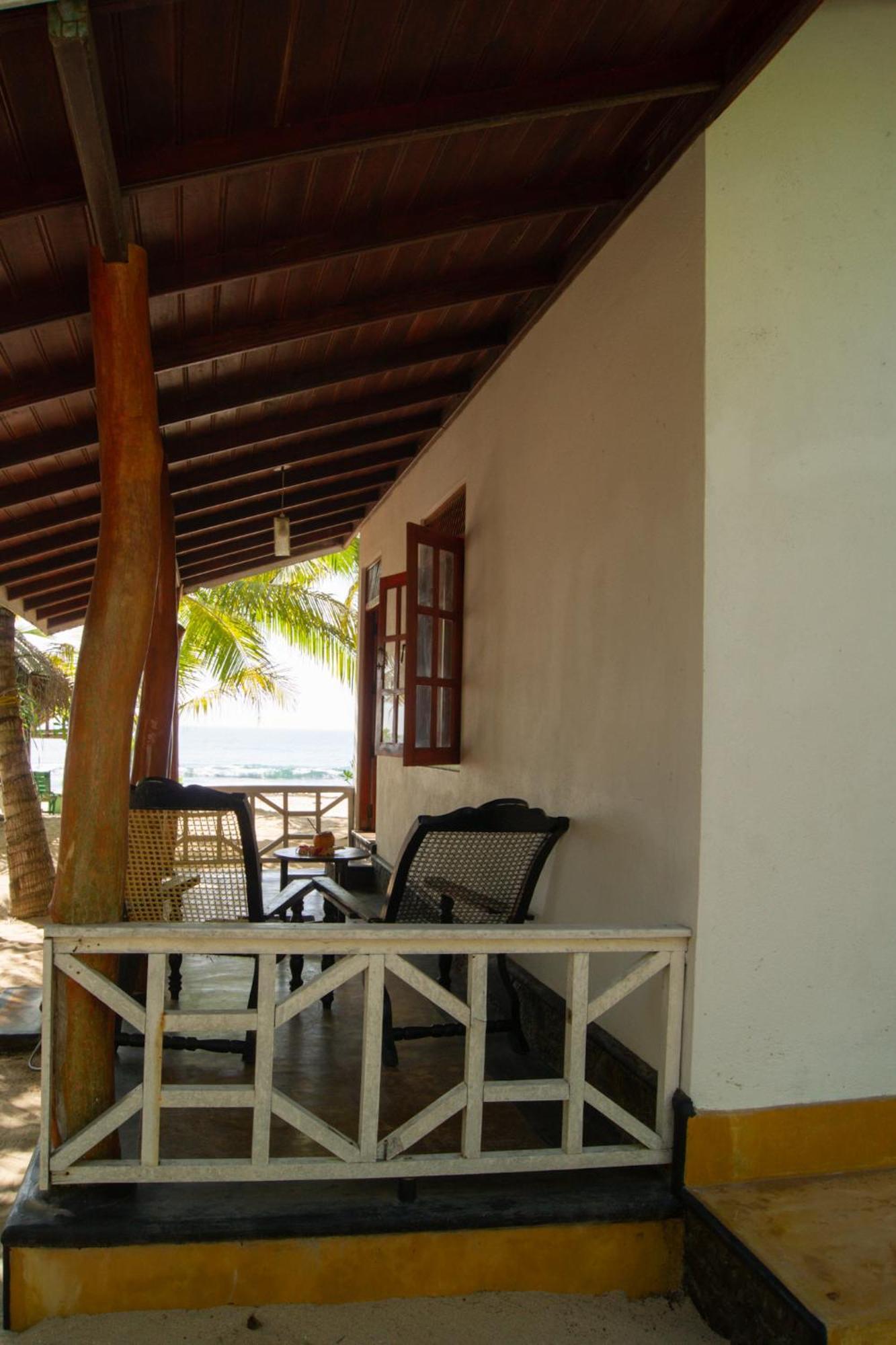Ibisbird Beach Bungalows, Sport, Spa And Restaurant Tangalle Exteriör bild