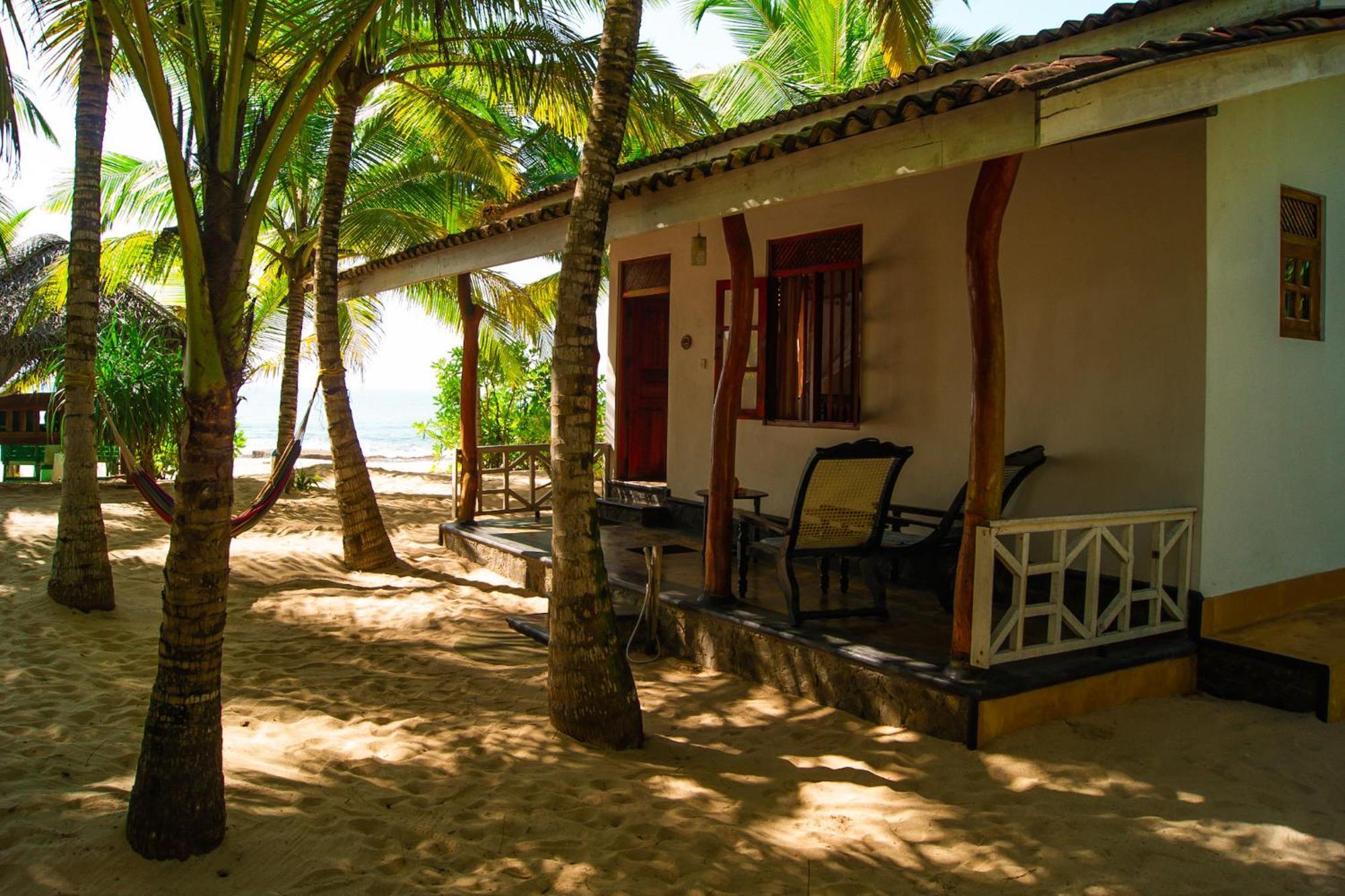 Ibisbird Beach Bungalows, Sport, Spa And Restaurant Tangalle Exteriör bild