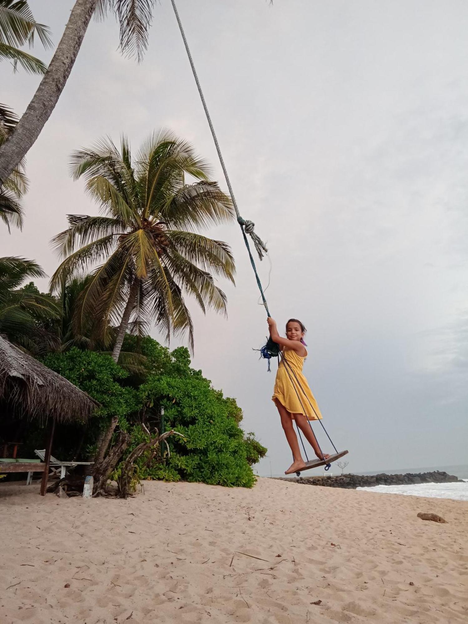Ibisbird Beach Bungalows, Sport, Spa And Restaurant Tangalle Exteriör bild
